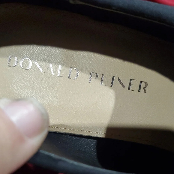 Donald J. Pliner Black and Silver Heels with Pointed Toe - Picture 2 of 11